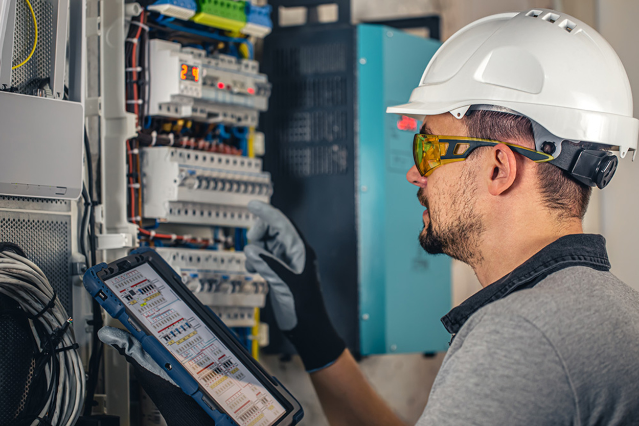Industrie und Gewerbe bei Elektrotechnik Gumpp in Buttenwiesen