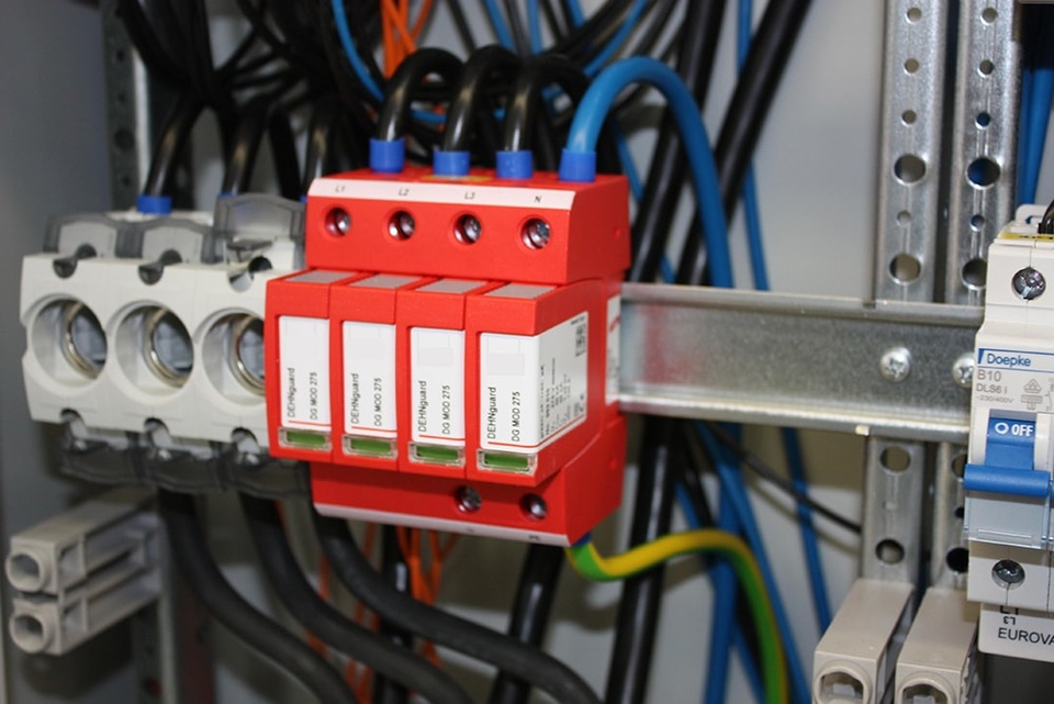 U berspannungsschutz bei Elektrotechnik Gumpp in Buttenwiesen
